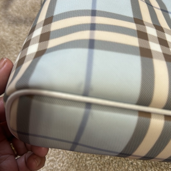 Burberry Shoulder Bag. Authentic. Clean inside and out . Almost new. - Picture 10 of 10
